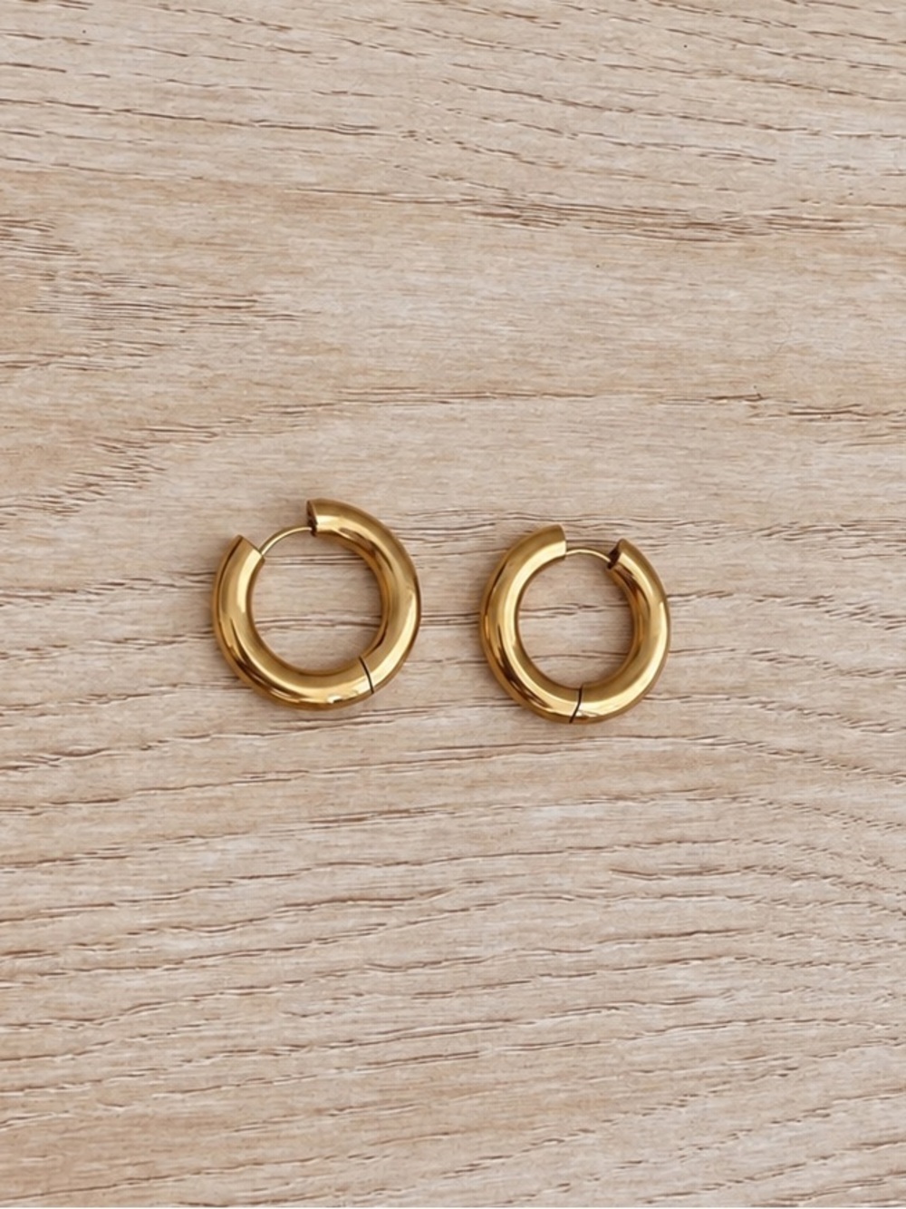 Gold Hoop Earrings - Classic Chunky Huggie Hoops